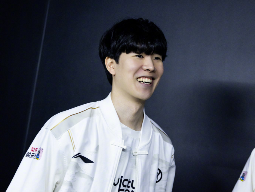 采取了逐步 采取了逐步