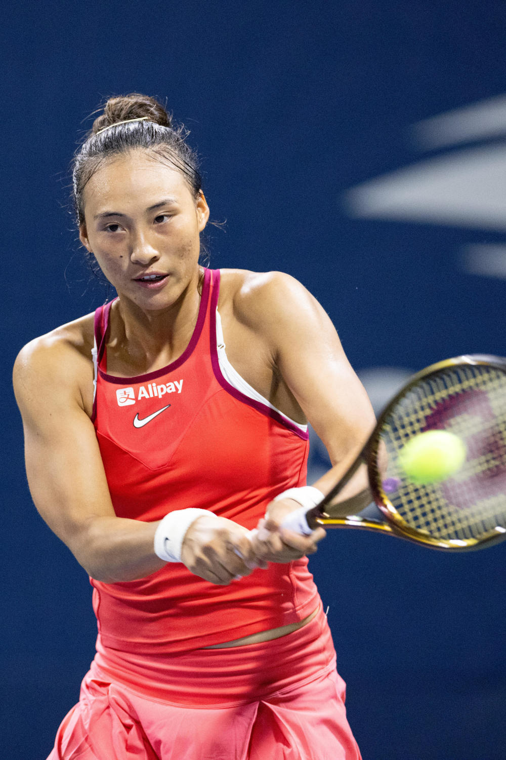 并且保持自 并且保持自